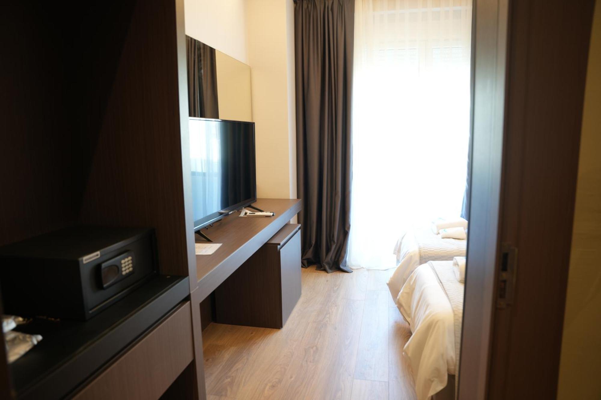 Aquila D Durres