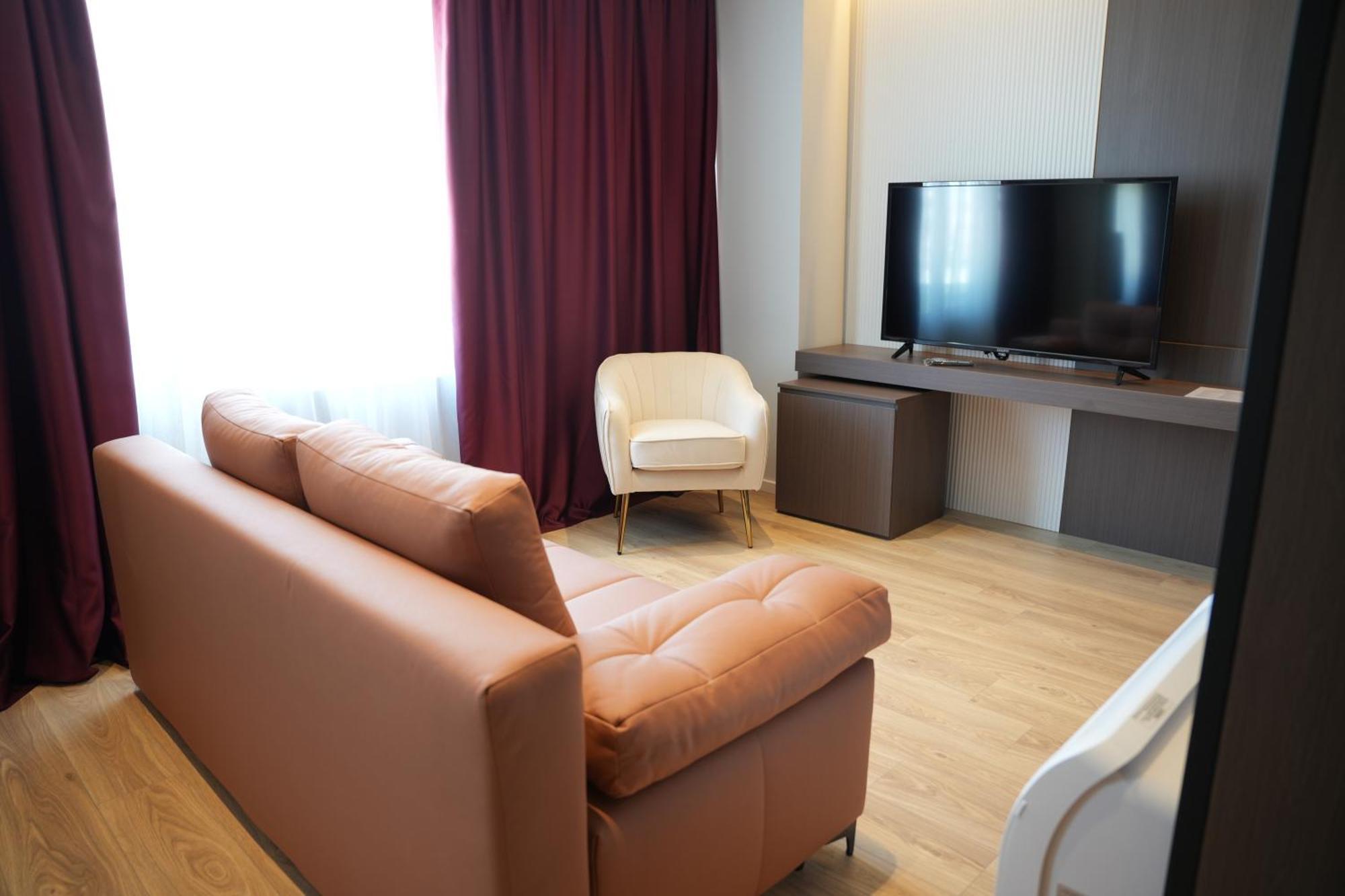 Aquila D Durres